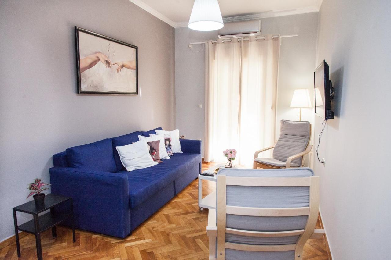 Beautiful New Decorated Apt In Athensアパートメント エクステリア 写真